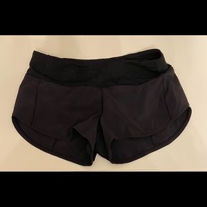 Lululemon Speed Up Short 2.5” (Black; size 4)